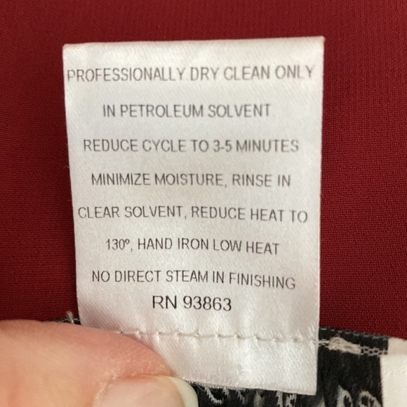 Jim Hjelm - Occasions - Burgundy Chiffon Knee Length Dress - Size 10 - Picture 10 of 10